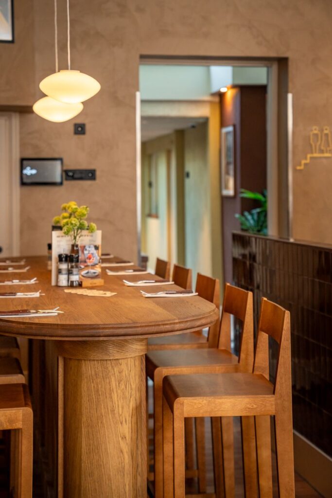 Vernieuwd interieur van Loetje Amsterdam Oost na de verbouwing